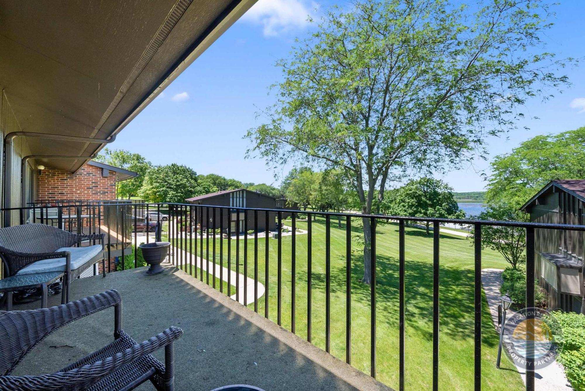 New Lake Como Condo With Lake Views Lake Geneva Exteriér fotografie